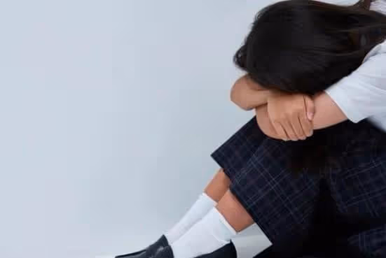 女孩首次來例假,我們得告訴孩子3件事,讓孩子保護好自己