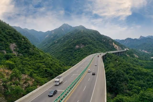 熱議!內蒙古大面積上調高速公路限速值,多省份也在提高通行效率
