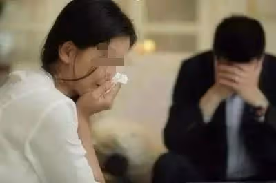我爸出軌二十多年後，竟然回歸了家庭，我媽陪他走完了最後的日子