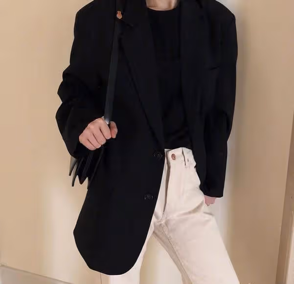 「大骨架」女性也能穿出曼妙身姿,選這幾款大衣准沒錯,時髦大方