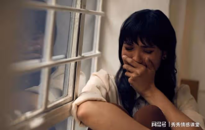 弟弟結婚,我爸讓我拿90萬幫他買房,我拒絕後,他不讓我喝喜酒