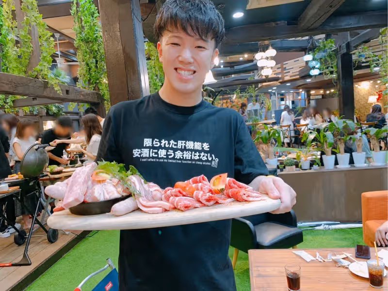 AV男優每月狂榨70場　驚吐到片場做到過勞失憶