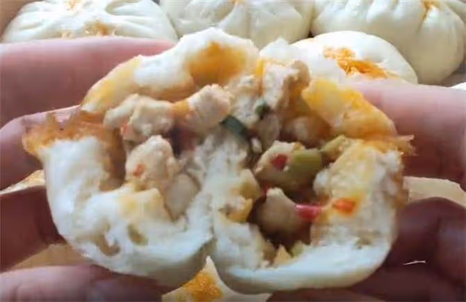 第一次用豆腐做包子,教你特殊調餡方法,真的出乎意料的好吃