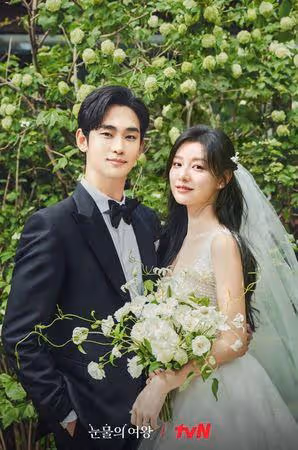 拍《淚之女王》婚紗照前「僅見面金秀賢2次」! 金智媛:那時很生疏