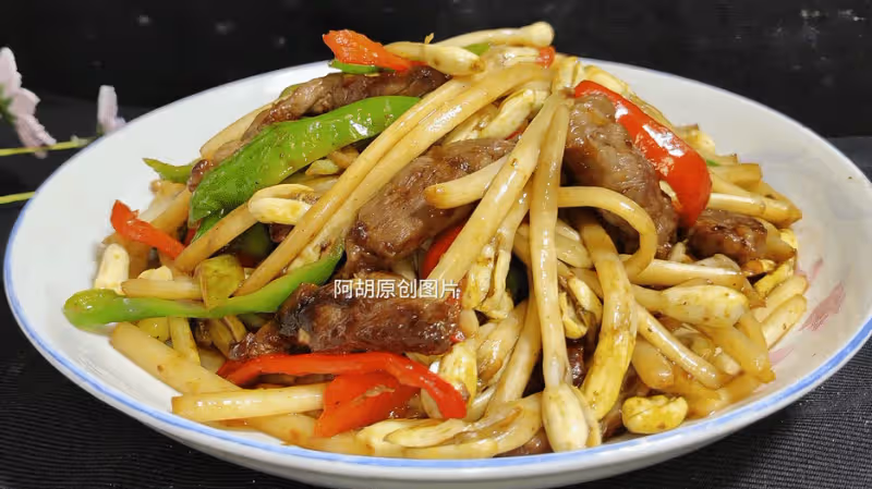香椿韭菜靠邊站!穀雨後這菜使勁吃,配牛肉一炒,吃出大營養,一道神級下飯菜