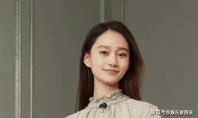 夏夢為什麼資源這麼好？00後出道沒多久作品很多
