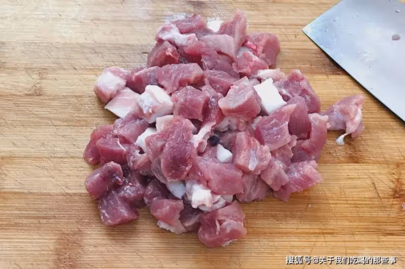 炸肉丸子,記住別放麵粉,廚師長教你正確做法,焦香酥脆不回軟