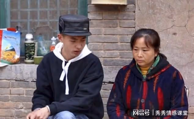 兒子放著公務員不娶,要娶一位農村姑娘,去了趟她家後,我同意了