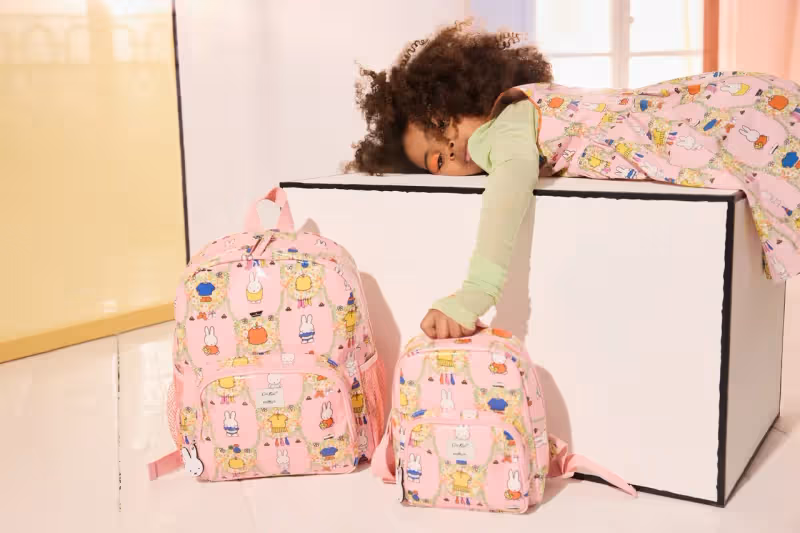 Cath Kidston端米飛兔聯名　萌樣躍上護照夾讓「旅伴」更Q