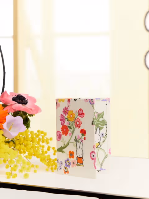 Cath Kidston端米飛兔聯名　萌樣躍上護照夾讓「旅伴」更Q