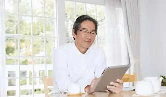 父親一年住院5次,我跟妻子心力交瘁:他要的孝順我們真的做不到