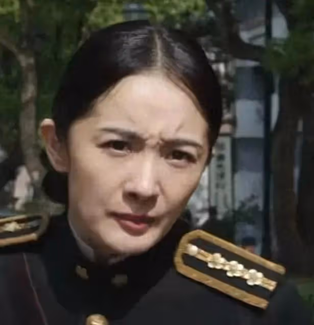 看了37歲楊冪和49歲林志玲的生圖,治好了我的容貌焦慮
