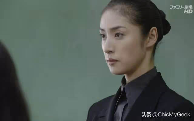 56歲天海祐希不婚不育，日本女性最想成為的女人第一名！