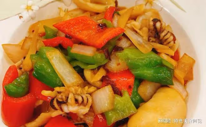 0基礎美食之蒜薹炒墨魚仔,脆嫩解饞,滋補味美,被誇爆的下飯菜