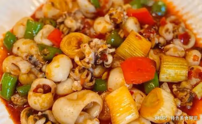 0基礎美食之蒜薹炒墨魚仔,脆嫩解饞,滋補味美,被誇爆的下飯菜