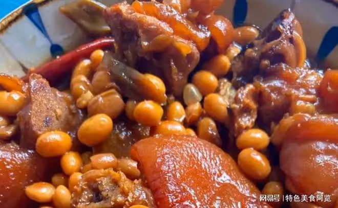 肉食愛好者的福音,深扒黃豆燜豬蹄的解饞做法,美容養顏嘎嘎香