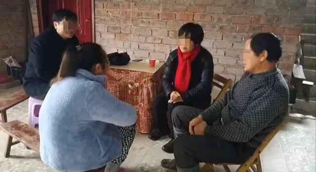 參加完繼母葬禮後,她的親生兒子來到我家,讓我收拾東西跟他走