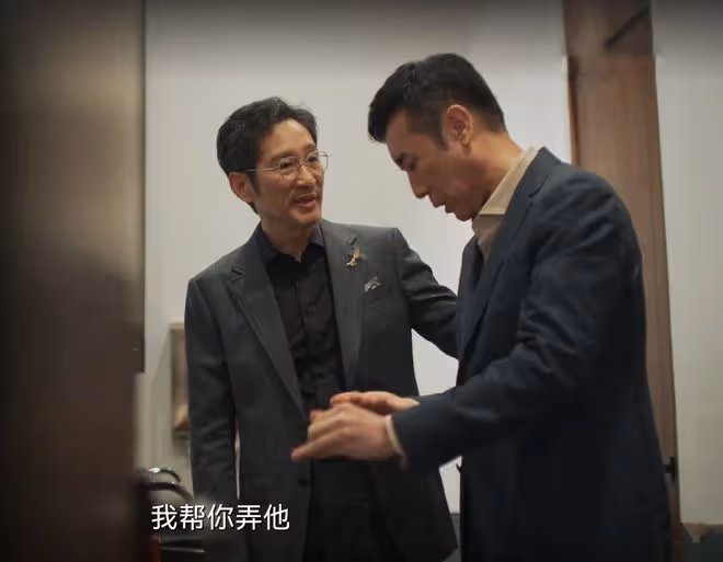 城中之城：直到趙輝被打，謝致遠還不知道，最恨他的敵人就在身邊