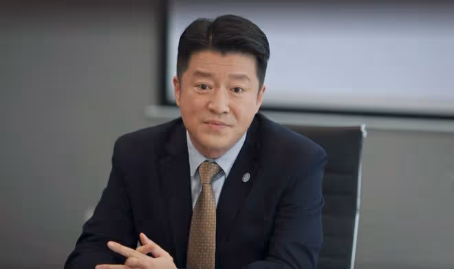 城中之城：直到李森降職、趙輝成行長，陶無忌都不知，田曉慧背叛