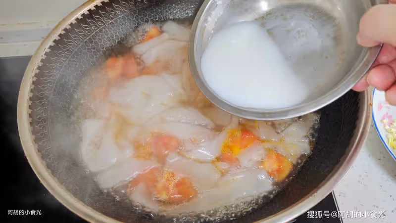雞湯、骨湯不如這碗湯！花小錢煮一碗，引爆好食慾，特爽滑，飯前一碗吃啥都香