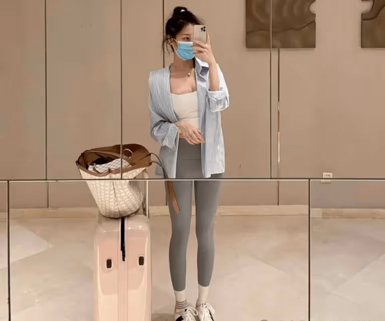 簡約瑜伽褲,春季街頭的時尚風向標!