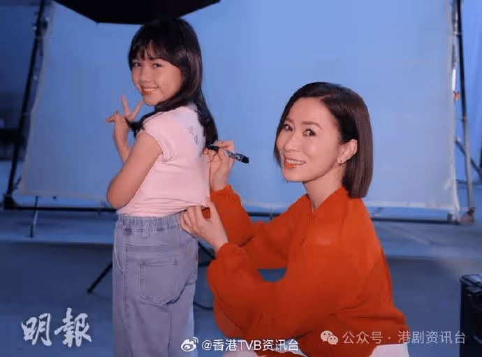 佘詩曼與小演員合作顯溫柔 初入行沒儲錢 收稅單嚇一跳