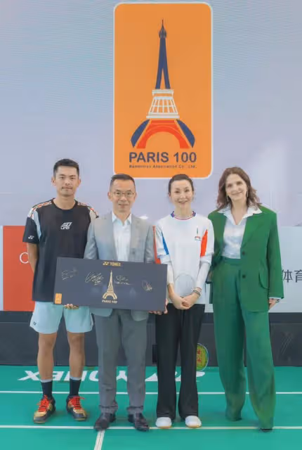 59歲張曼玉近照曝光!身材消瘦惹人憐,蘋果肌下垂醫美痕跡明顯