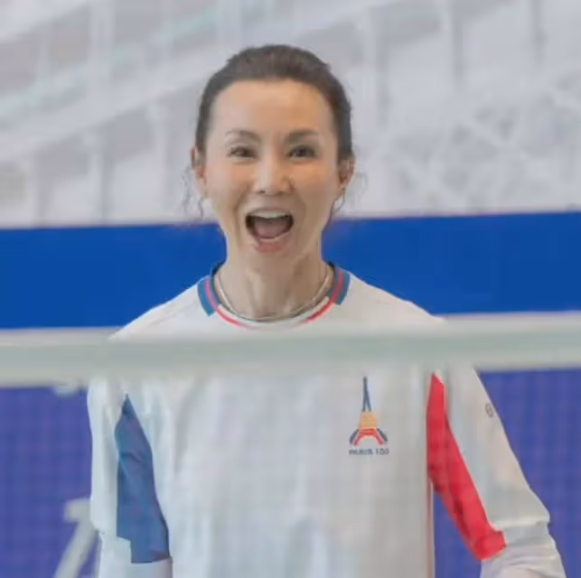 59歲張曼玉近照曝光!身材消瘦惹人憐,蘋果肌下垂醫美痕跡明顯