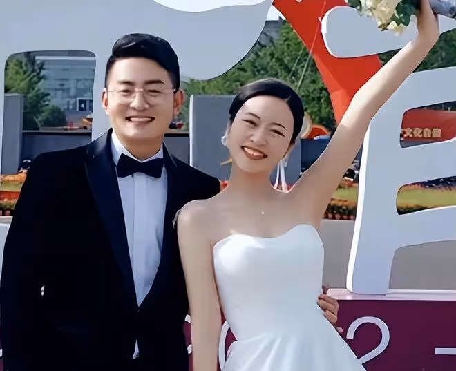 網紅郭偉傑疑與母親斷絕關係!二姐結婚不邀請他,他的做法獲讚許