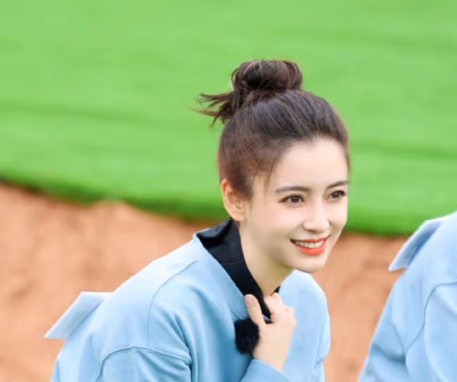 Angelababy復出無人問津,讓她輸掉所有榮光的,從不是「瘋馬秀」