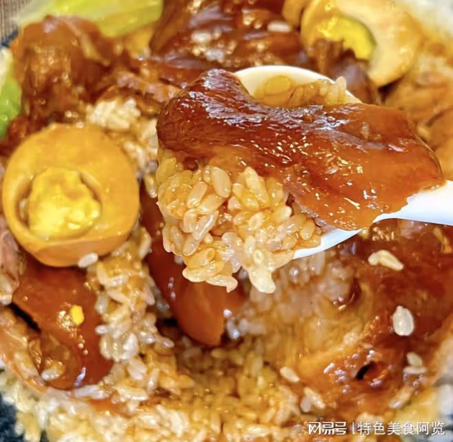 軟爛脫骨的【醬肘子】!黏糊入味,滿滿膠汁,饅頭沾湯都好吃~