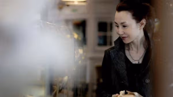 59歲張曼玉近況曝！「白裡透紅膚況」現身巴黎羽球場　凍齡模樣驚呆網