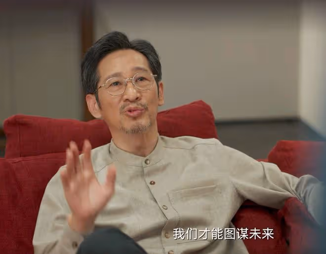 城中之城：直到周琳投靠吳顯龍，趙輝還不知道，為何她爬上自己床