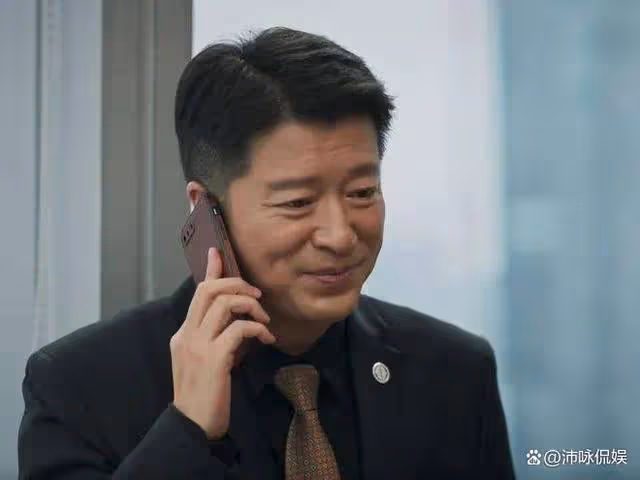 城中之城：揭秘田曉慧的雙重身份，謝致遠與吳顯龍的權力較量！