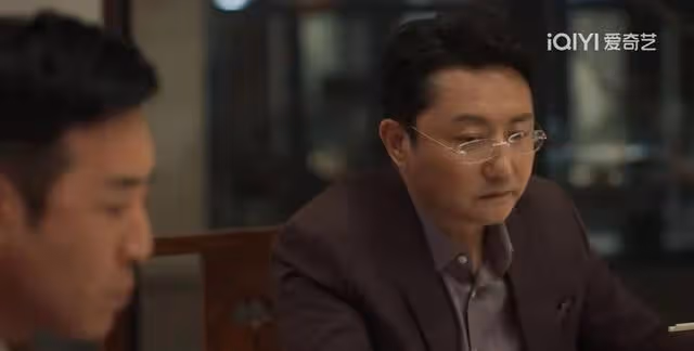 城中之城反轉來了!謝致遠最大漏洞不是田曉慧,而是不起眼的他