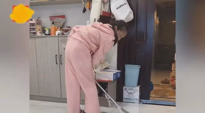 三胎媽曬家裡幹活的老二,吐槽不討喜卻好使喚,對比老大老三紮心