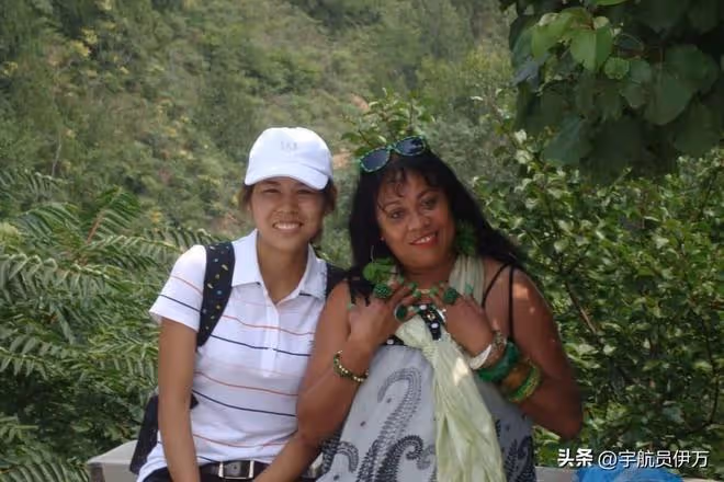 未婚先孕?河北美女為嫁波蘭窮學生,與父母斷絕關係,如今後悔嗎