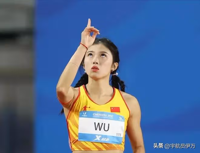 樹大招風?吳艷妮因三角褲、化妝紋身惹爭議,網友:競技只看成績