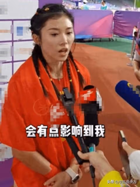 樹大招風?吳艷妮因三角褲、化妝紋身惹爭議,網友:競技只看成績