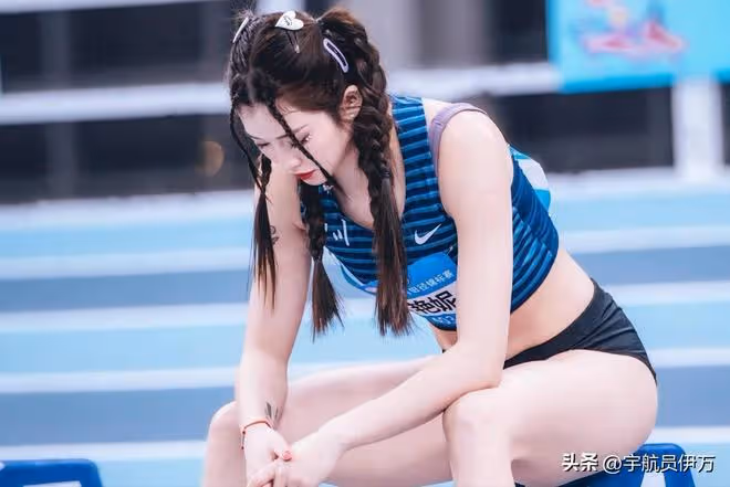 樹大招風?吳艷妮因三角褲、化妝紋身惹爭議,網友:競技只看成績