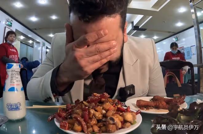 伊拉克老王:曾被子彈擊中腹部,卻被中國河南人一頓飯弄哭3次