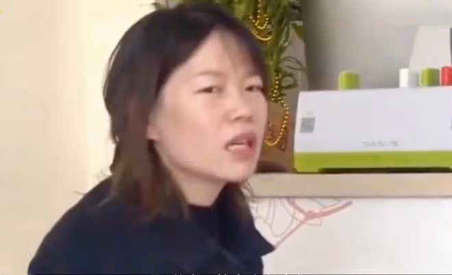 妻子出軌男同學並產子,要求丈夫對孩子負責,丈夫:給我50萬再說