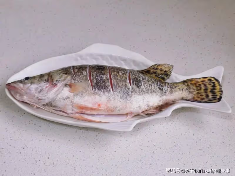 清蒸魚,蒸幾分鐘?熱水上鍋還是冷水?記住這5點,魚肉鮮香嫩滑