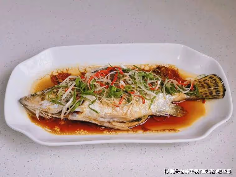 清蒸魚,蒸幾分鐘?熱水上鍋還是冷水?記住這5點,魚肉鮮香嫩滑