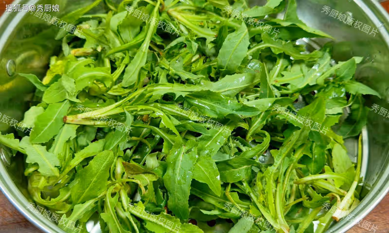 4月,看到這菜大膽吃!一刮油、二利尿、三增免疫,包餃子吃真香