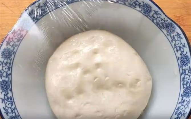千層小酥餅,不用烤箱也能做,外面排隊3元一個,自己做成本5毛錢