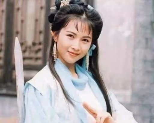 蔡少芬年輕時究竟有多美?堪稱傾國傾城,網友:難怪張晉寵她多年