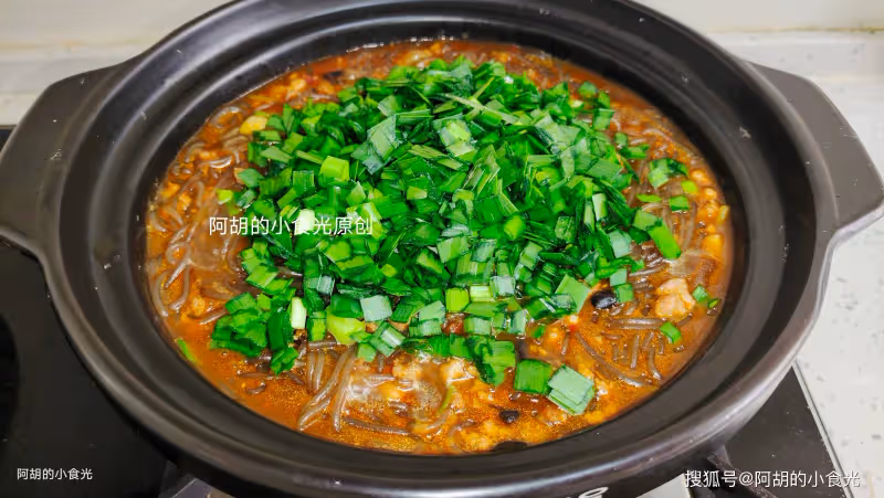 韭菜和它絕配,花小錢吃好菜!一燉香絕了,一口順滑、滿口味濃,巨下飯很過癮