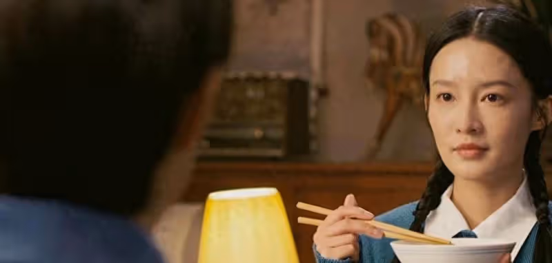 吃飯別尬演!《哈爾濱一九四四》秦昊一出手,讓多少演員清醒