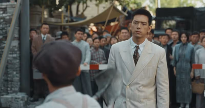精緻妝容+百變時尚裝造,卻說是諜戰「女特務」?誰的審美有問題
